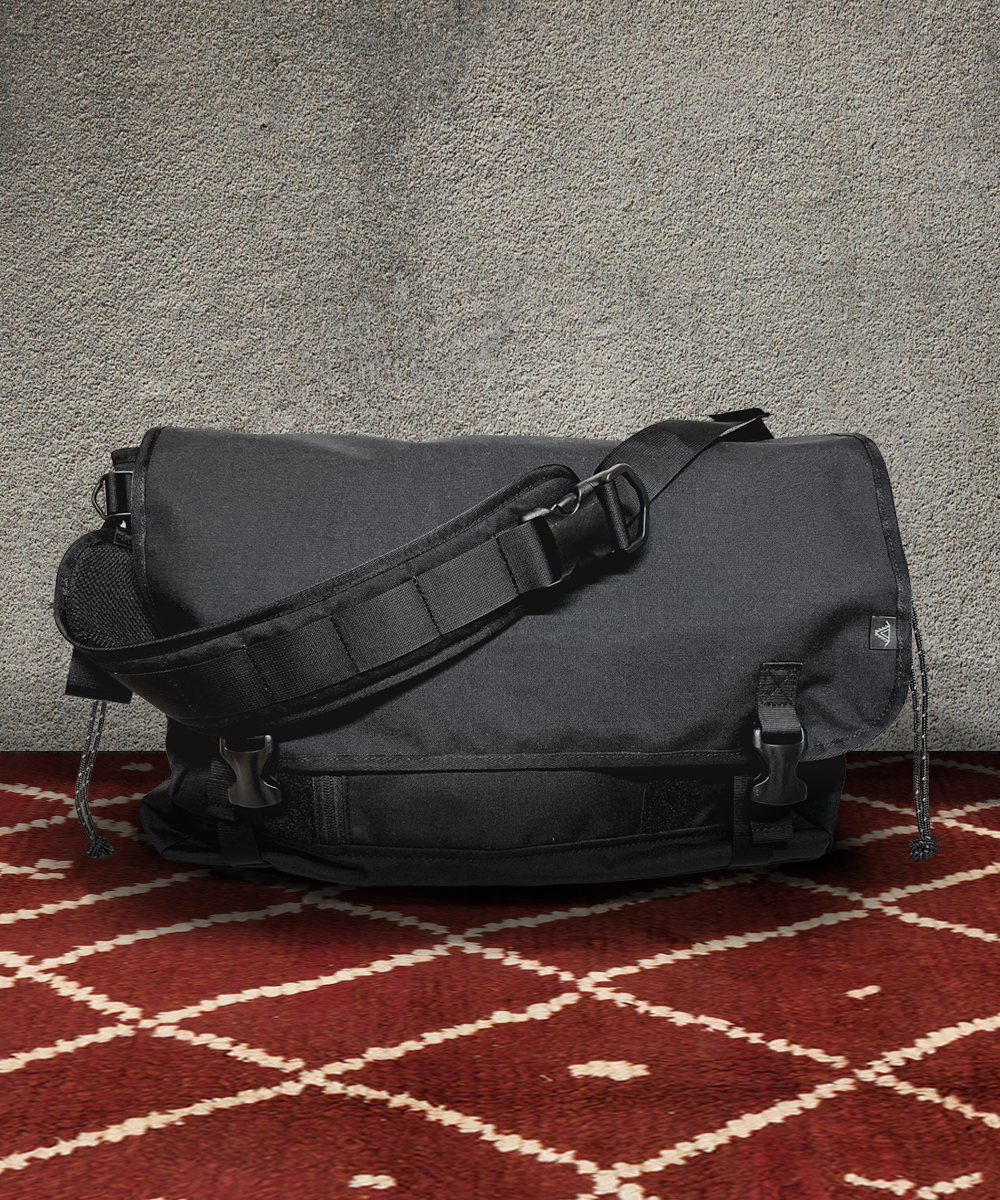 Veiled.jp | VEILED(ベイルド) メッセンジャーバッグ