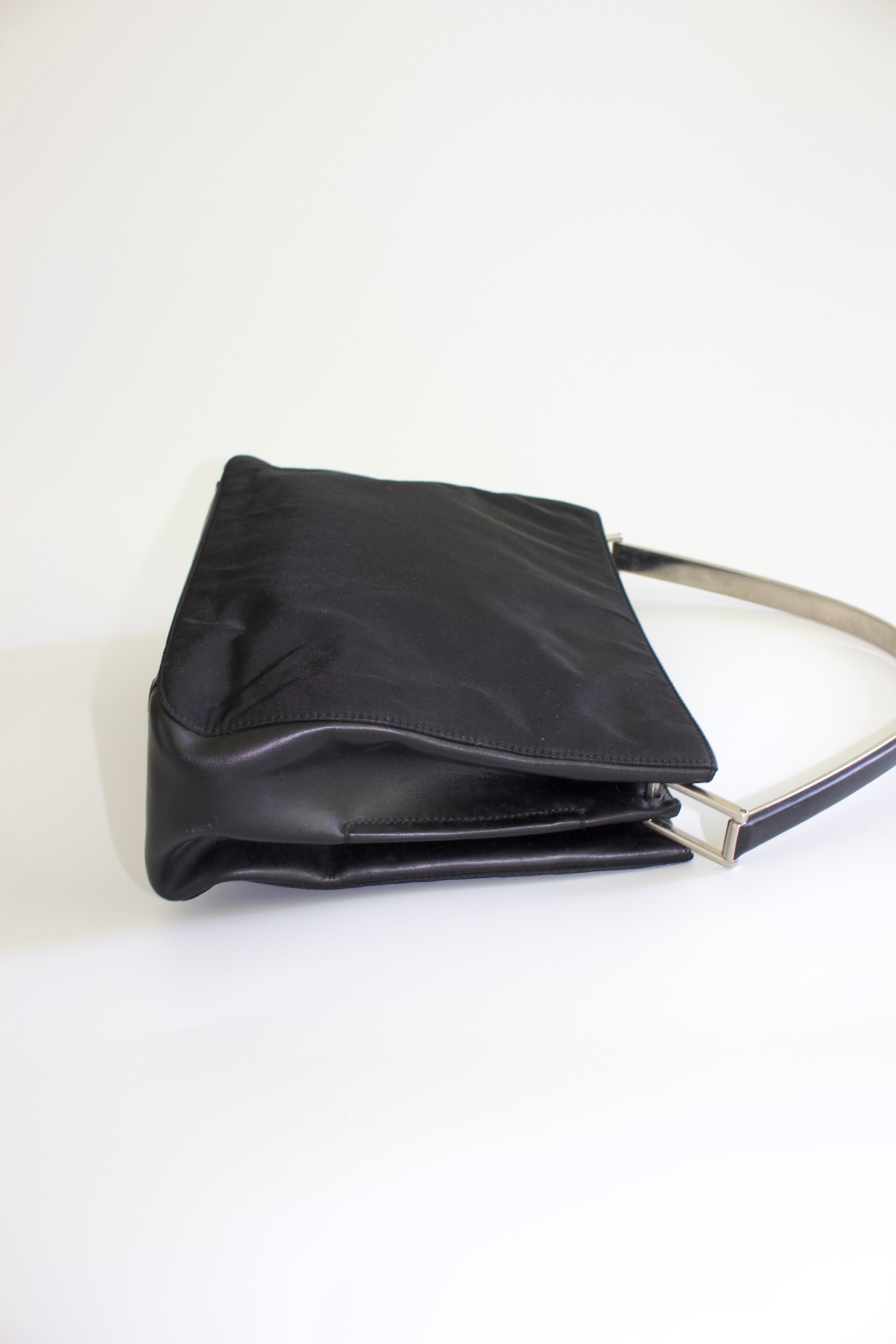 Prada FW 1998 black nylon shoulder bag with metal handle – Velvet