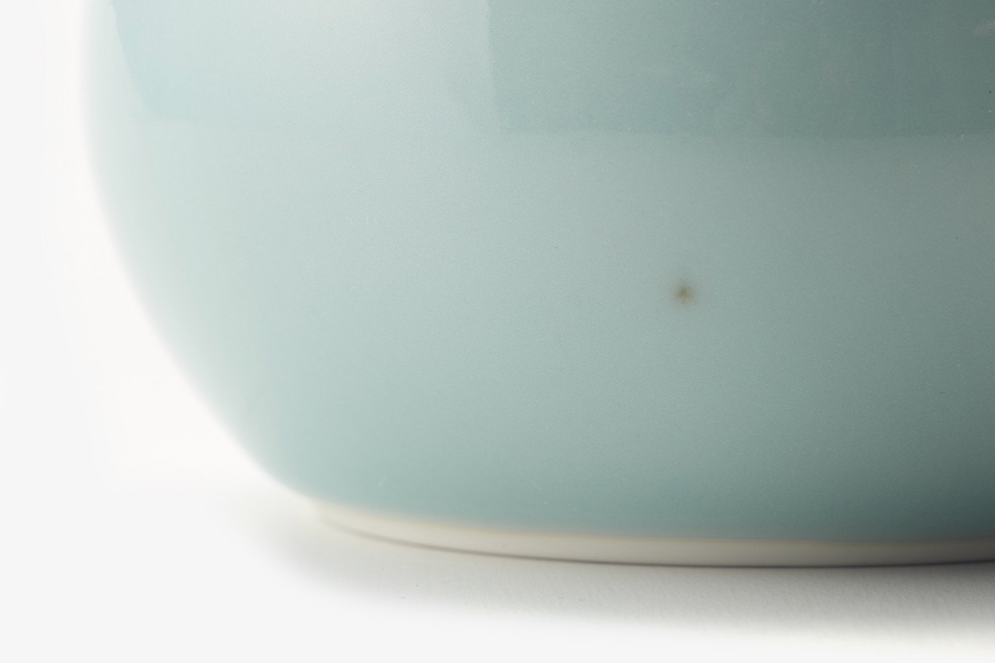 乙なもの】鍋島青磁 高台皿｜鍋島虎仙窯