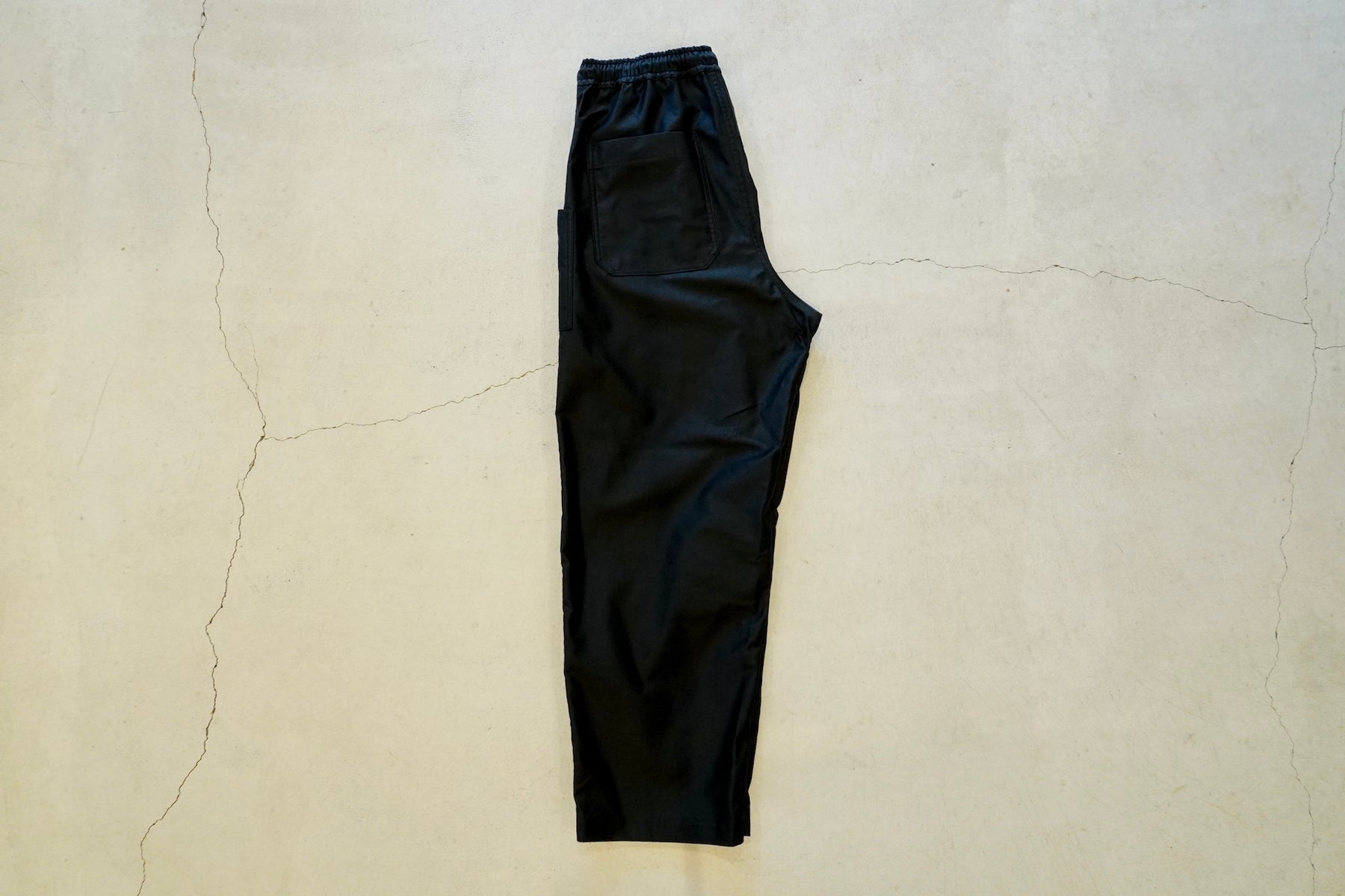 COMME des GARCONS HOMME / COTTON SATAIN BAKER PANTS – web-inter