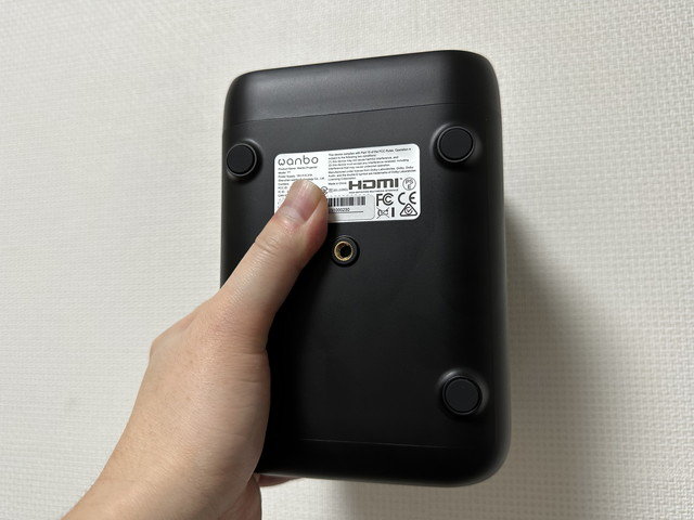 Netflix認定Linux OS搭載「WANBO TT Projector」が小型でネイティブ