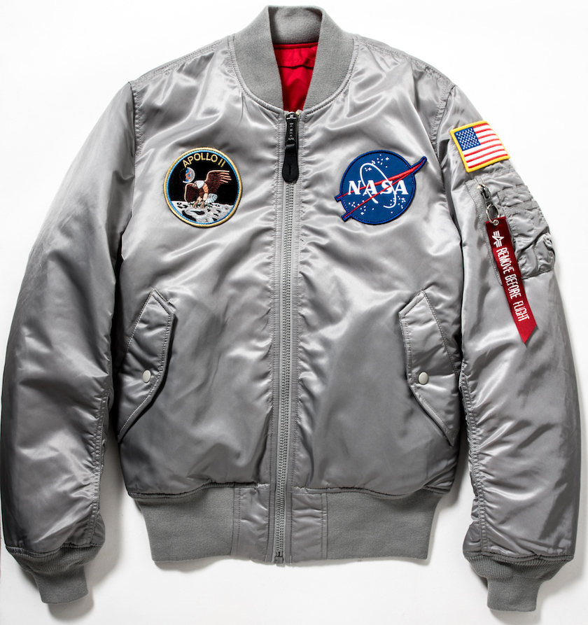 スペーシーな“アポロ計画”仕様のMA-1で、今季は宇宙ミリタリーにキメる