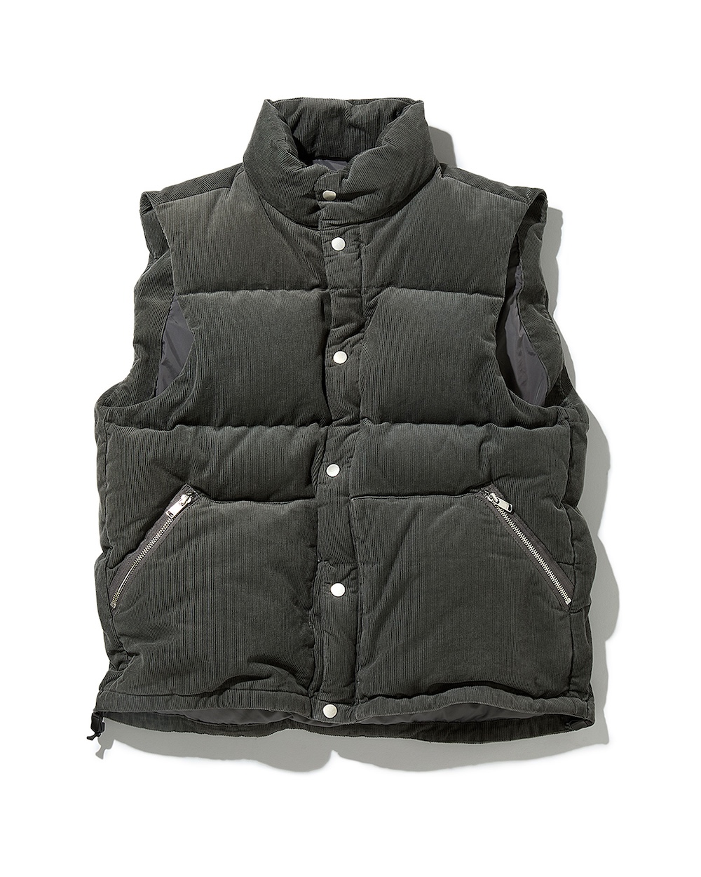 ノンネイティブが大阪に旗艦店をオープン。それを記念し、コーデュロイ