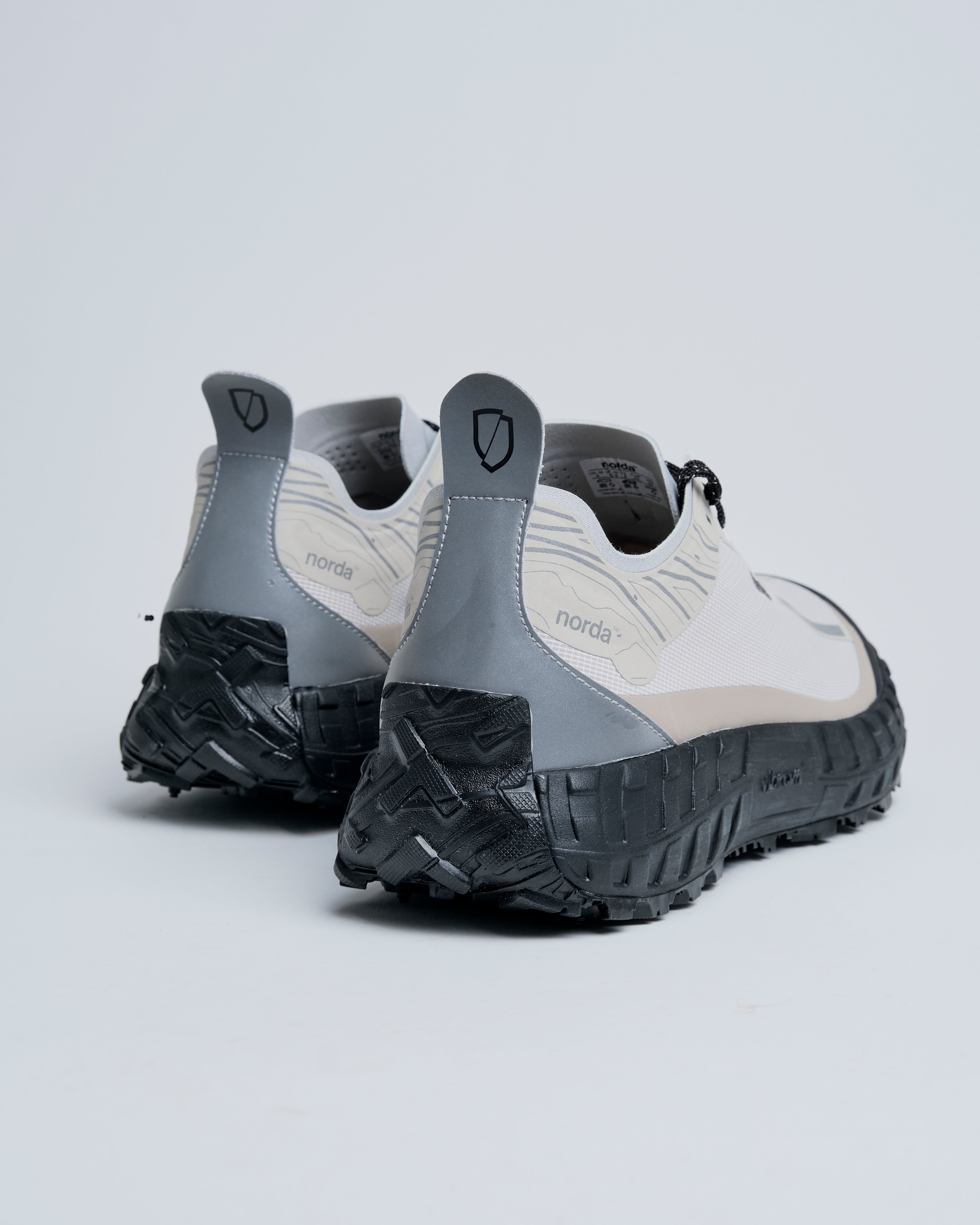 norda 001 in Cinder ~ Windthrow