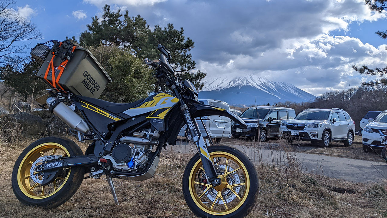 簡単！WR250X/Rのキャリア取り付け解説【積載方法】 | WR250Xの説明書