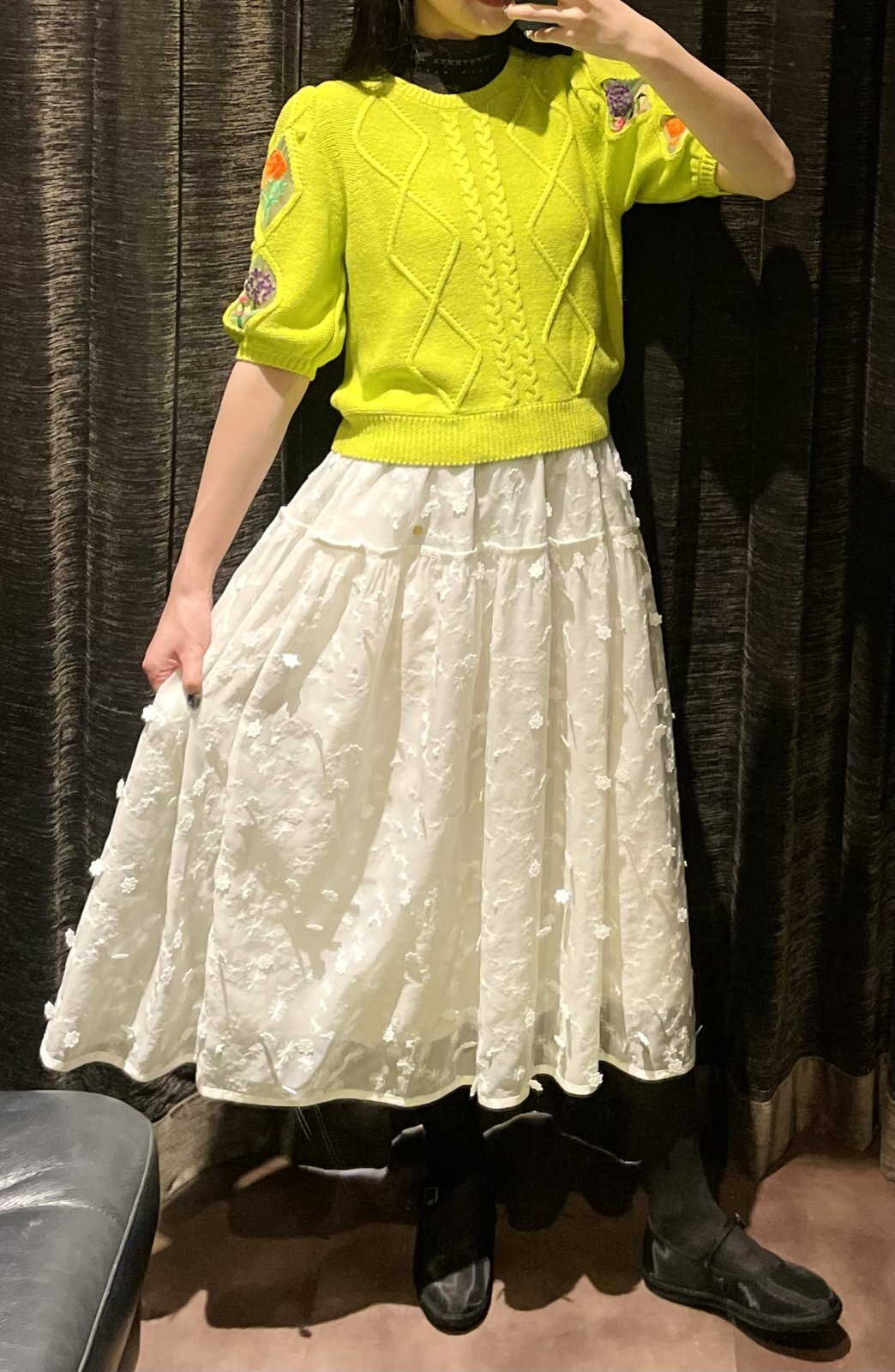 MUVEIL ミュベール フラワー刺繍プルオーバー