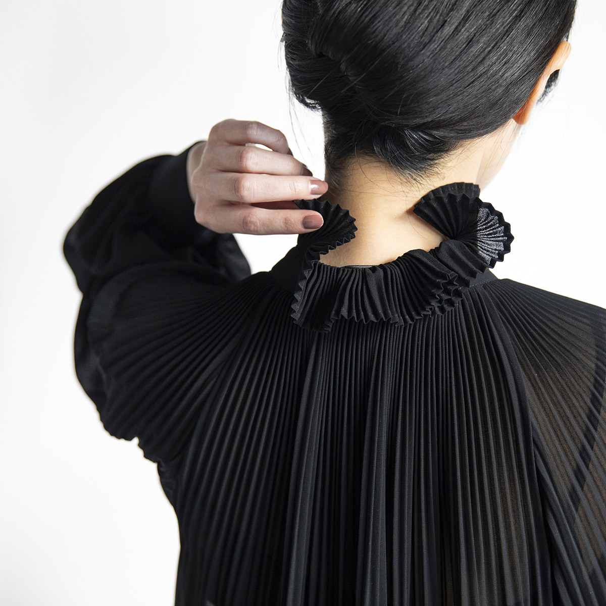 03 Pleated Frill Blouseができるまで - 新しいこと、ゆずれないこと