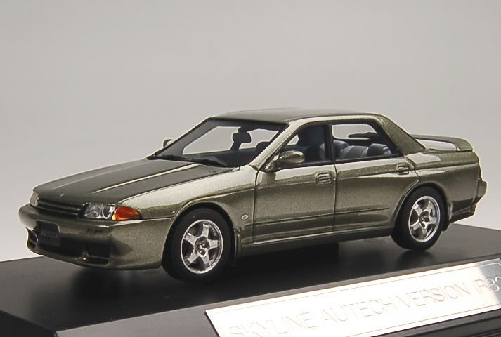 スカイライン GT-R オーテックバージョン (4ドアスポーツセダン R32型
