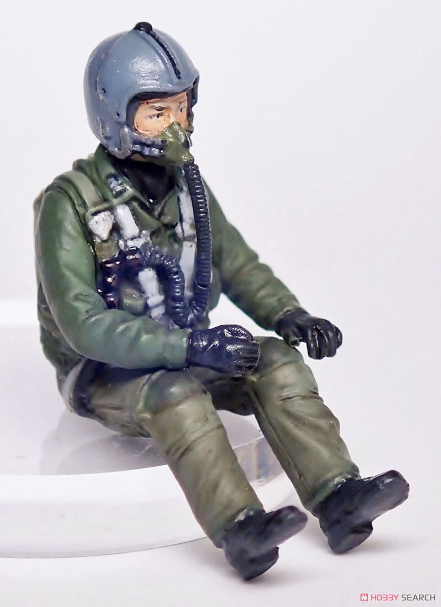 航空自衛隊 支援戦闘機 F-1 パイロットフィギュア付き (プラモデル