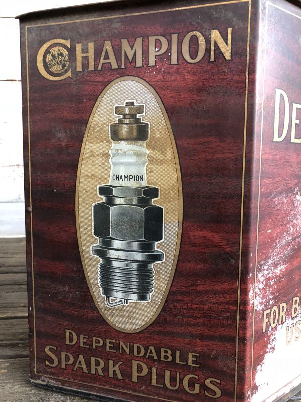 20s Vintage Champion Spark Plug Display Cabinet (J395) - 2000toys