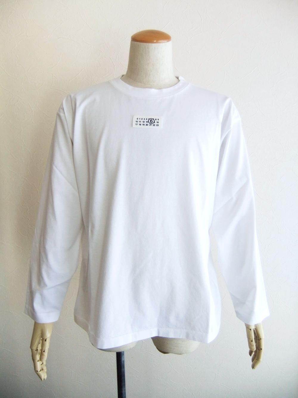 MM6 Maison Margiela - 《MM➅》 Maison Margiela (ホワイト) ロゴ