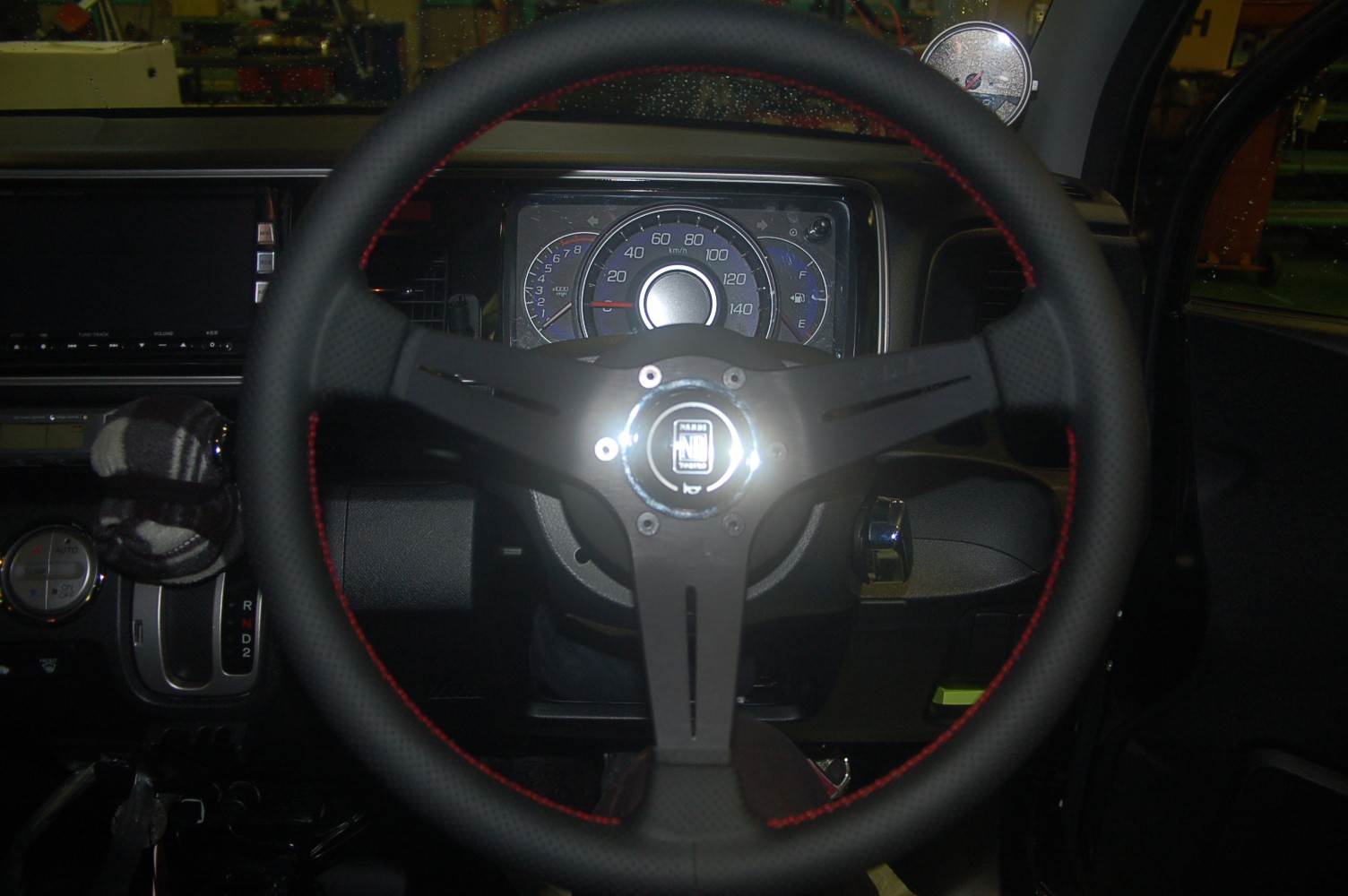 FET『NARDI CLASSIC::LEATHER SPORTS TYPE ラリー』ステアリング