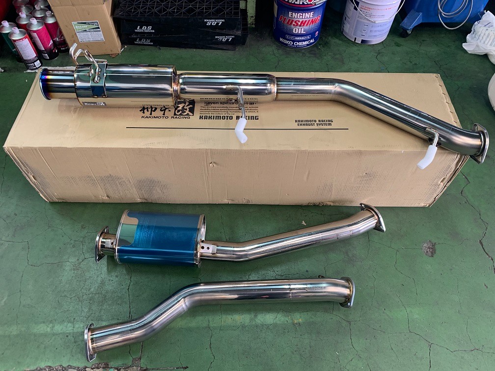 JZX100のマフラー交換☆ | トヨタ チェイサー 吸・排気系 吸・排気系