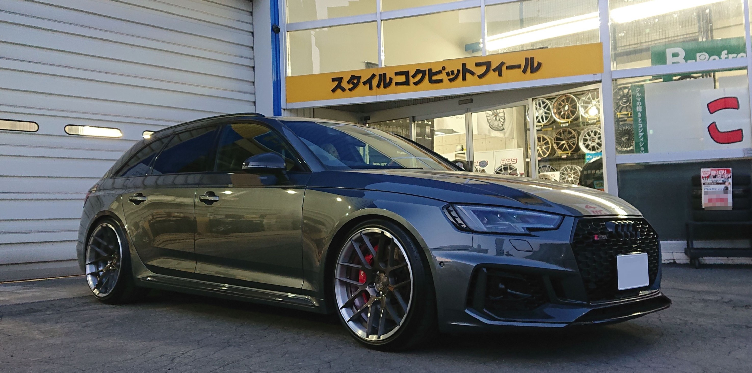 BC FORGED HB04 & KW HAS の装着とアライメント調整作業 ／ アウディ