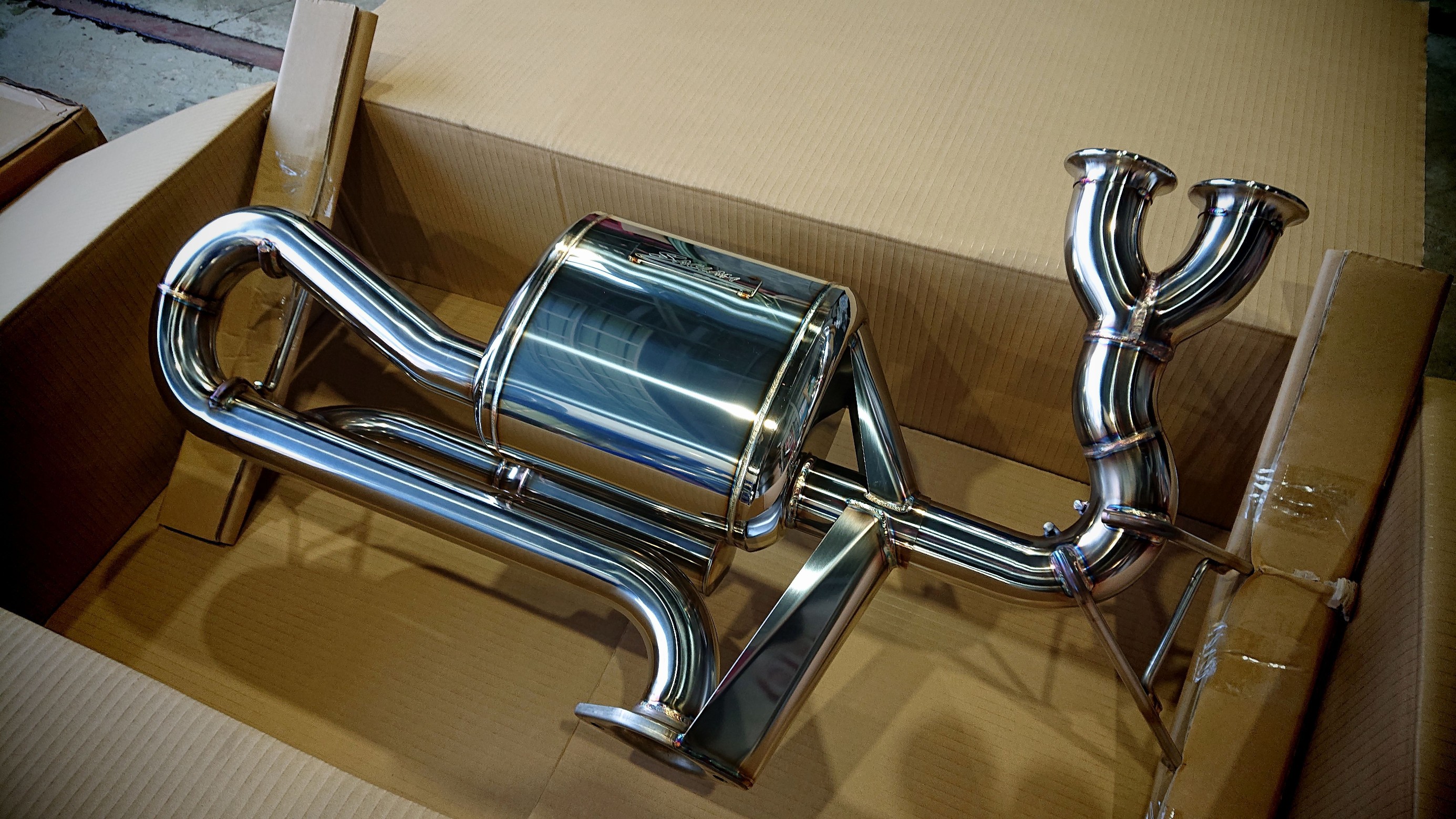 まるで管楽器♪ 「SACLAM管」こと SACLAM（サクラム）NDロードスター用