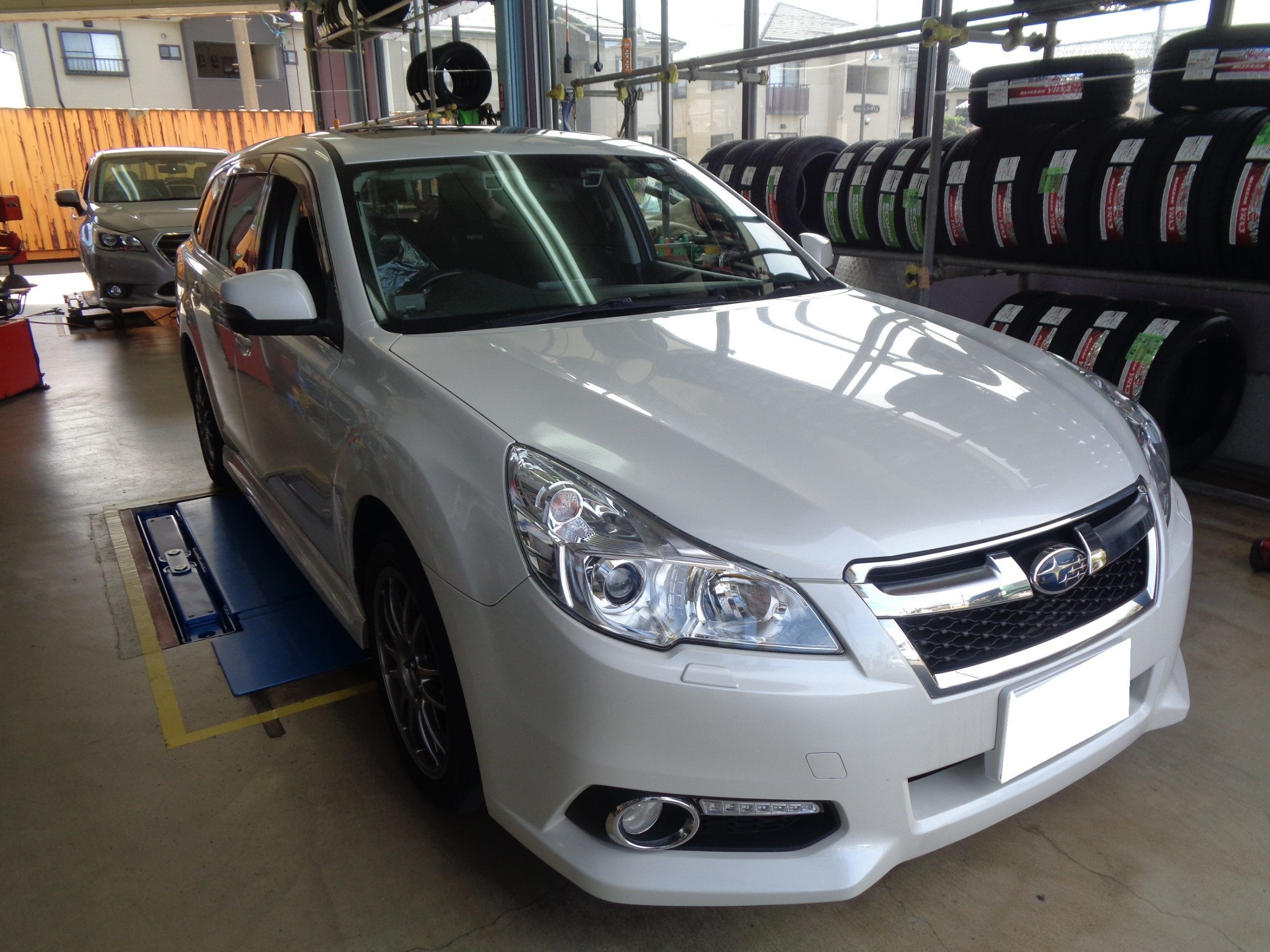 スバル レガシィツーリングワゴン BR9はドライブレコーダー取付