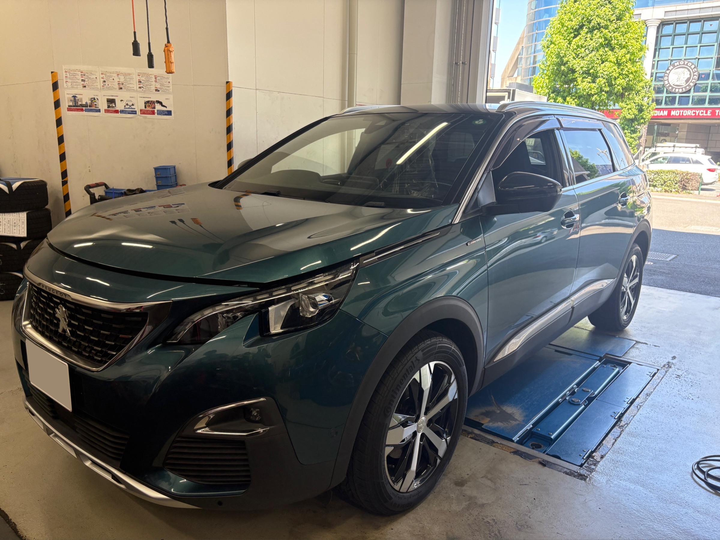 PEUGEOT 5008 DIXCEL Mタイプ ブレーキパッド交換 | プジョー 5008 足