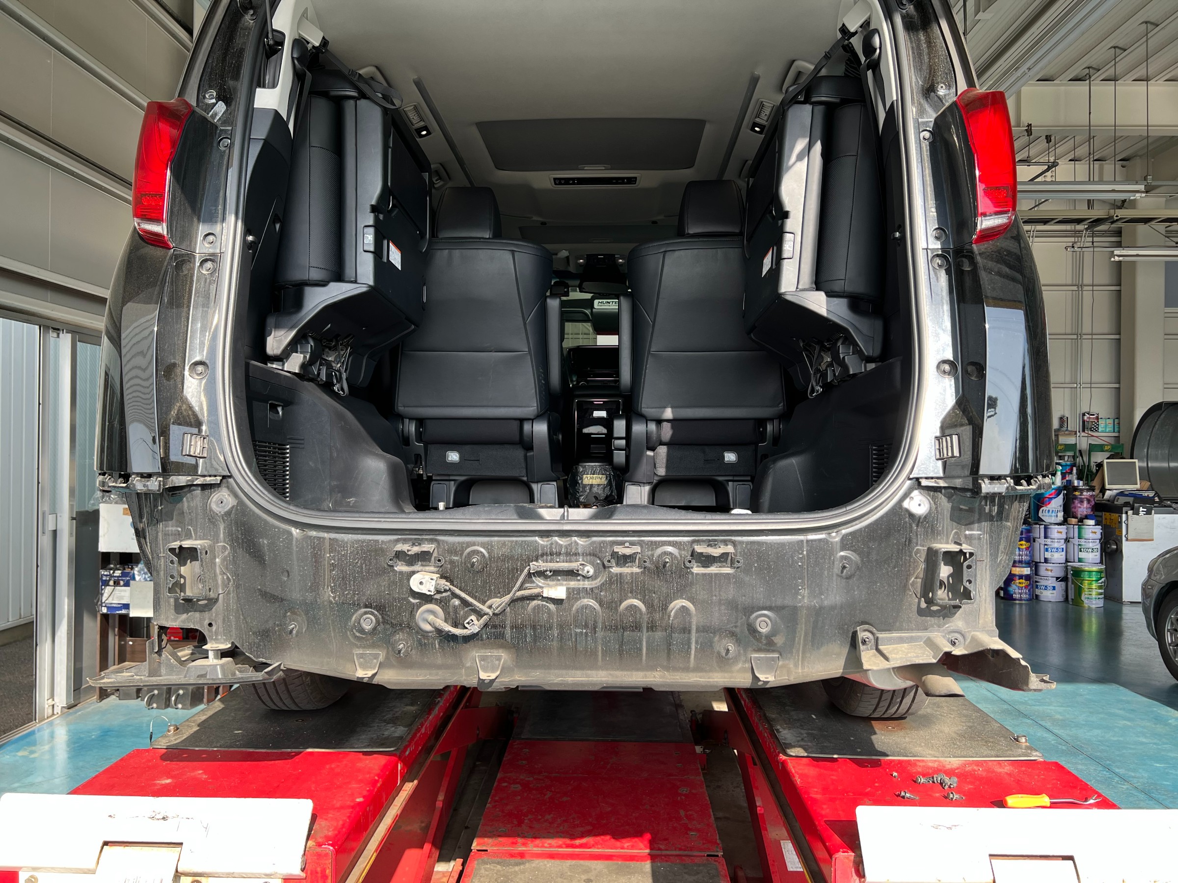 30ヴェルファイア × TRDパフォーマンスダンパー・ドアスタビライザー