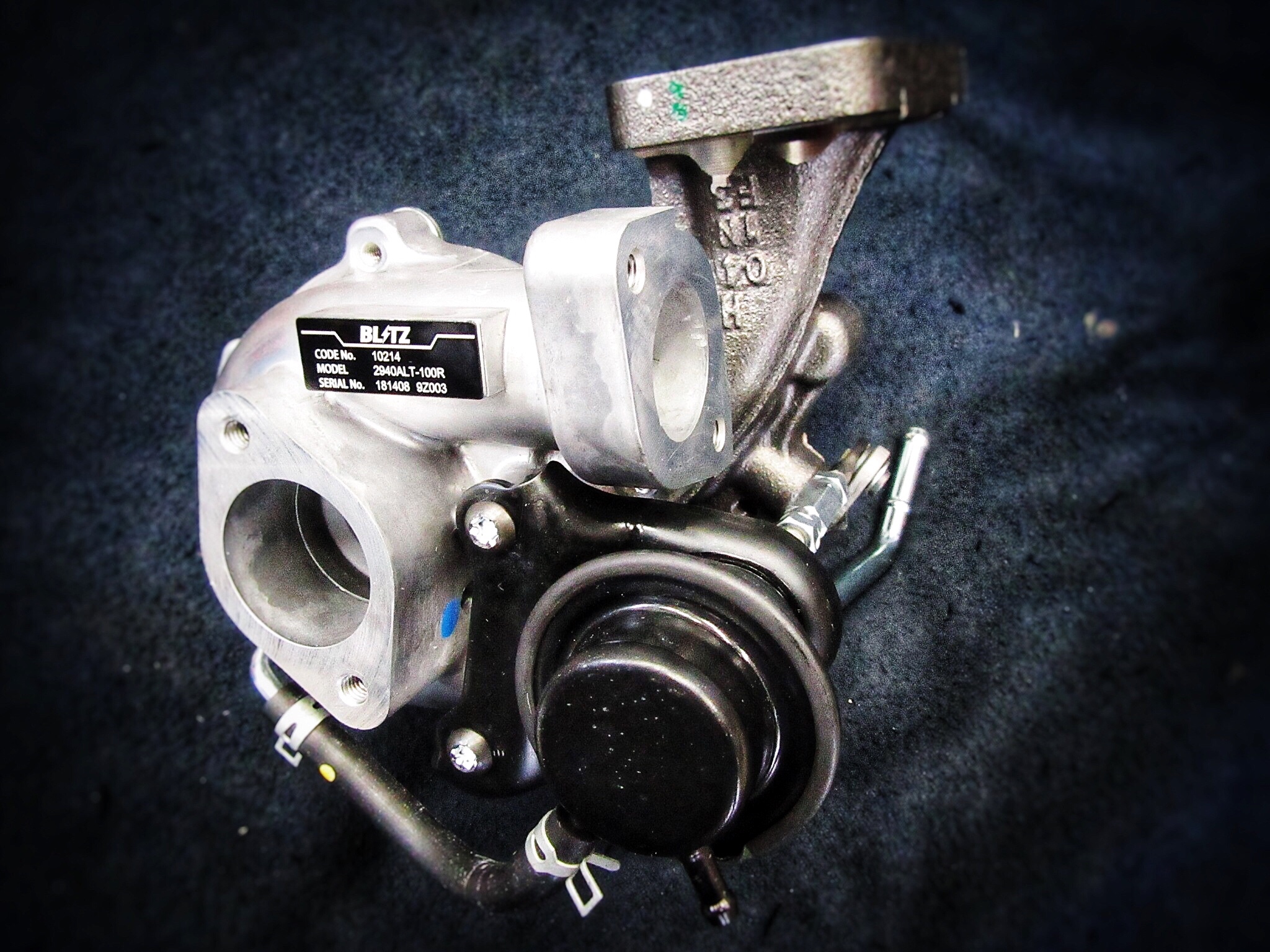 暑い夏を乗り切るには“熱い”アルトターボRSがいいかも！？ | スズキ