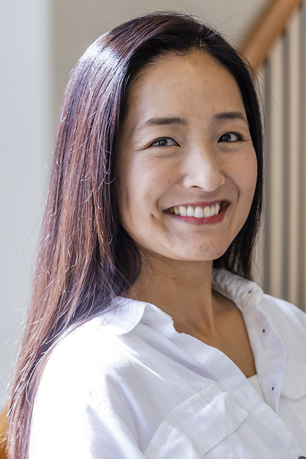 MIKA | Model | 沖縄のモデル ・スタイリスト事務所 | Color's カラーズ