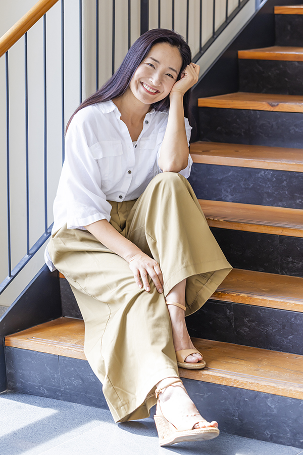 MIKA | Model | 沖縄のモデル ・スタイリスト事務所 | Color's カラーズ