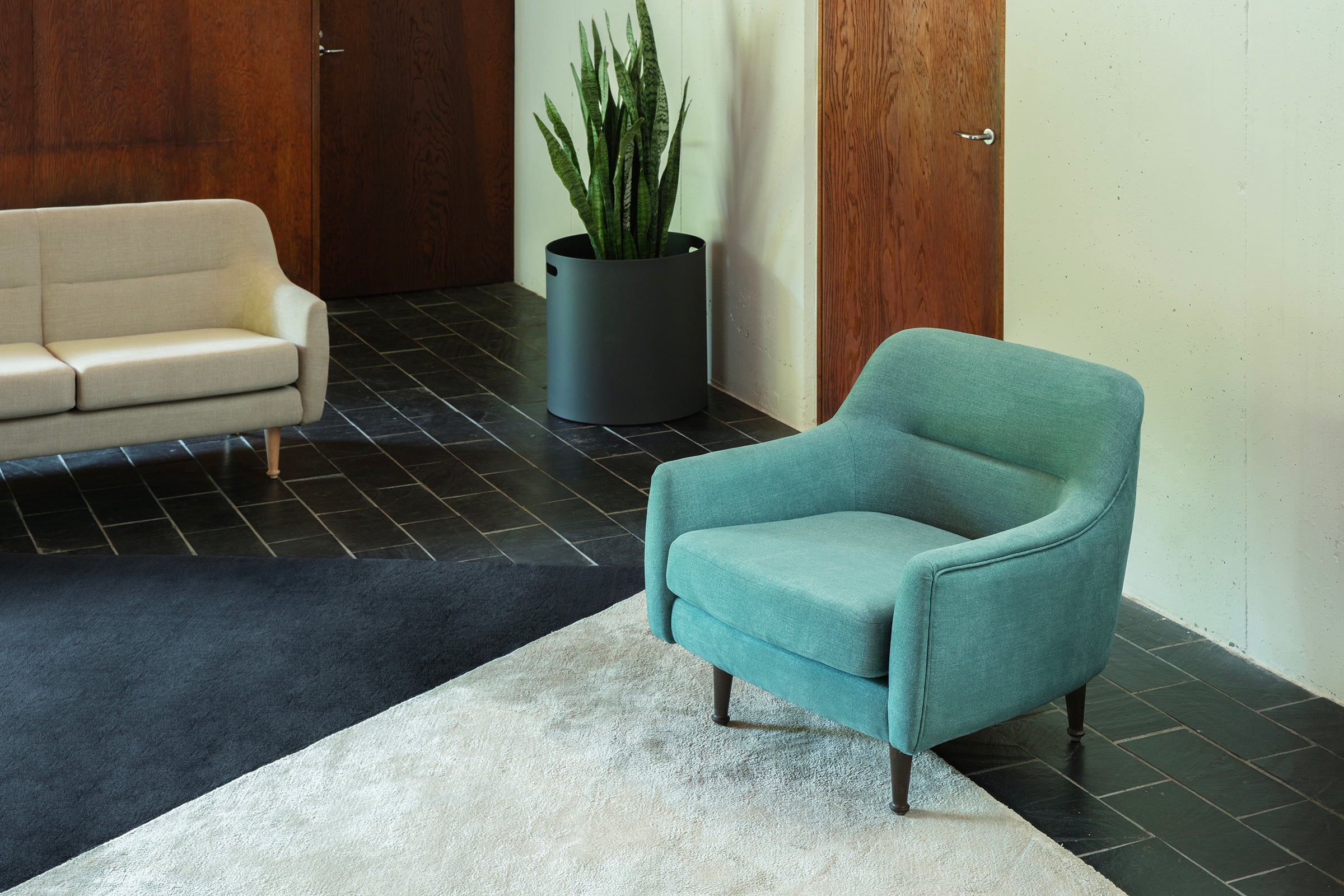 MURANO MIYAKO LOUNGE CHAIR — COMPLEX UNIVERSAL FURNITURE SUPPLY