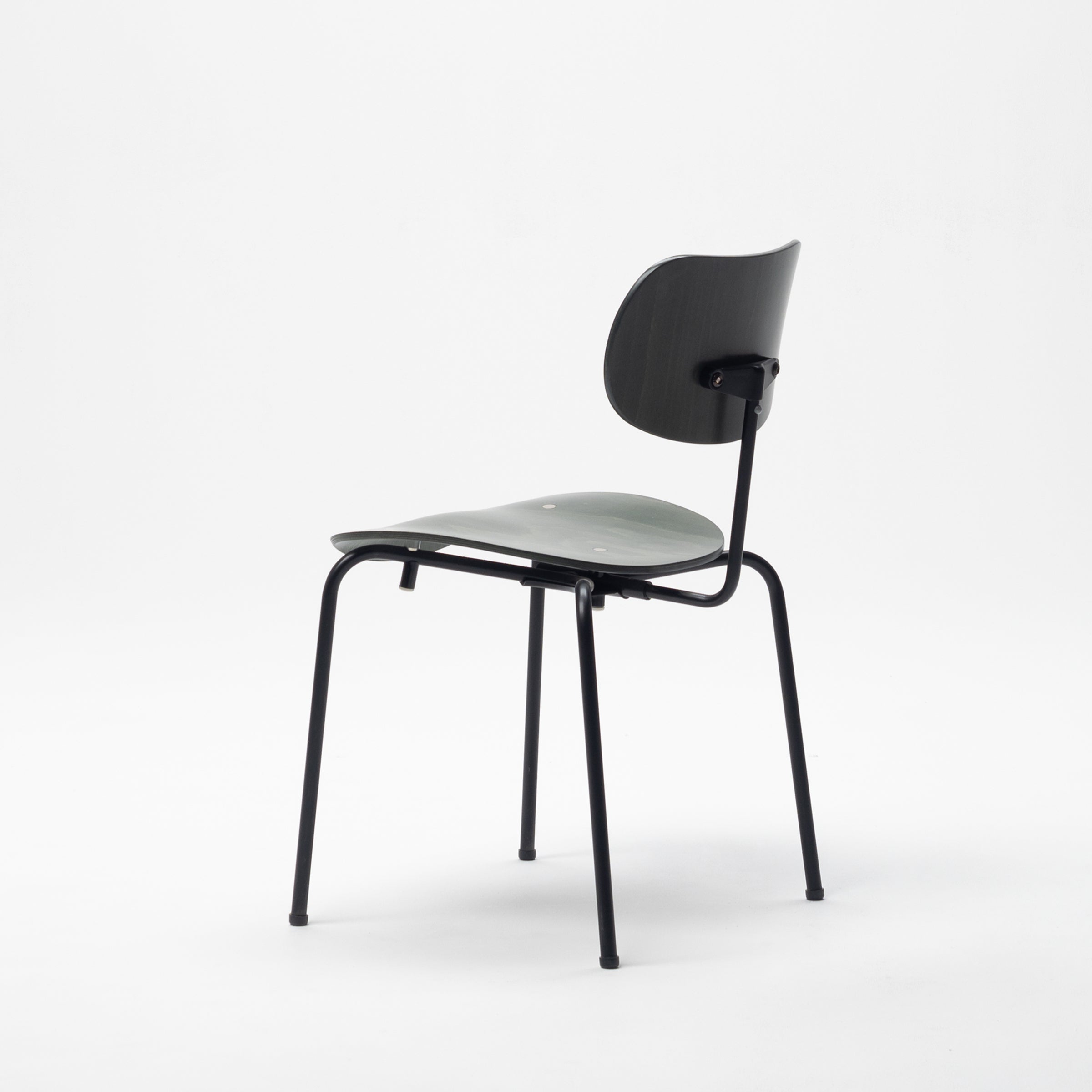SE 68 SU Stackable Chair — COMPLEX UNIVERSAL FURNITURE SUPPLY