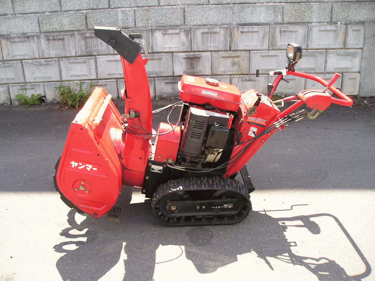 除雪機 ヤンマー 8馬力除雪機 YSR80X バッテリー新品交換済み