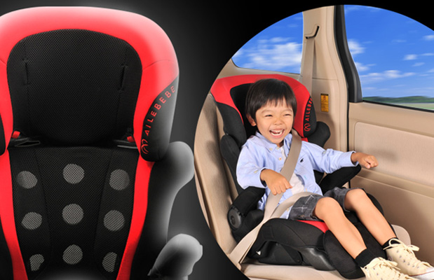 どの年齢でもしっかりフィットするジュニアシート『エールベベ