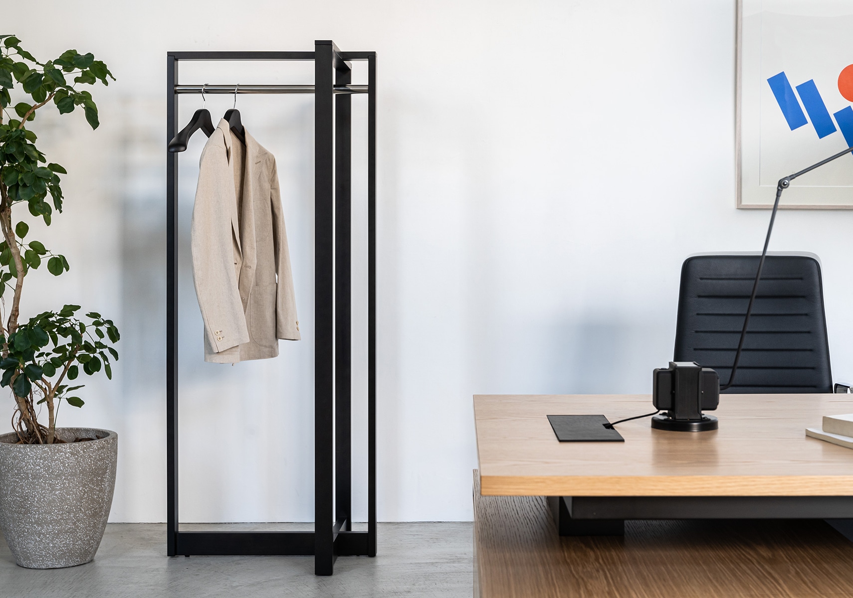 IXC(イクスシー）PEONYピアニー ドレスハンガー|カッシーナ