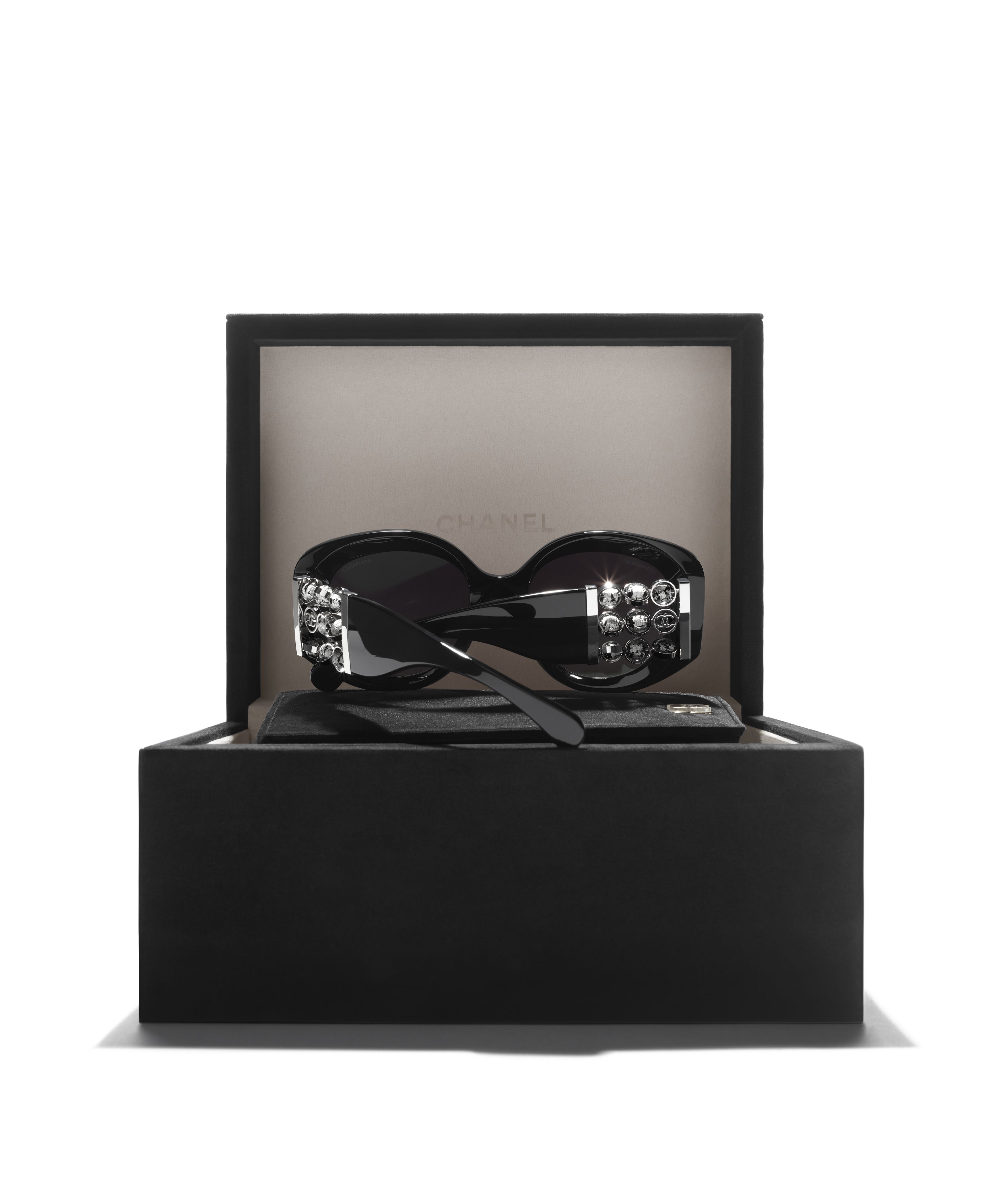 CHANEL サングラス: オーバル シェイプ サングラス, アセテート