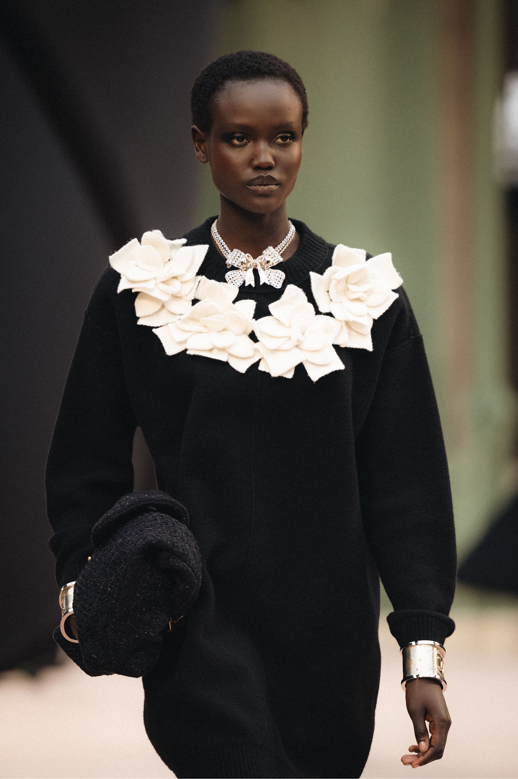 ドレス - ウール & カシミヤ、ブラック & ホワイト — ファッション