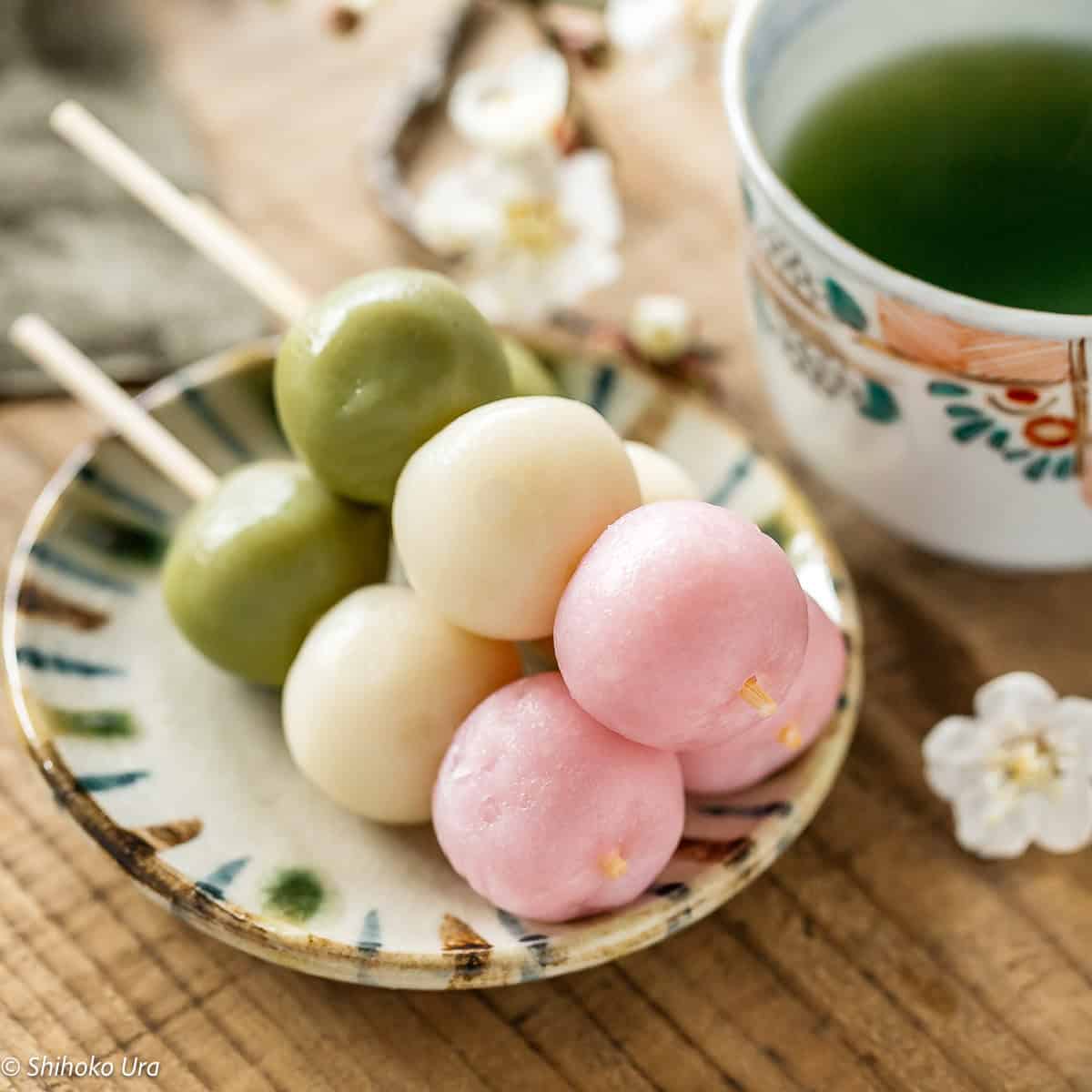 Hanami Dango 花見団子 - Chopstick Chronicles