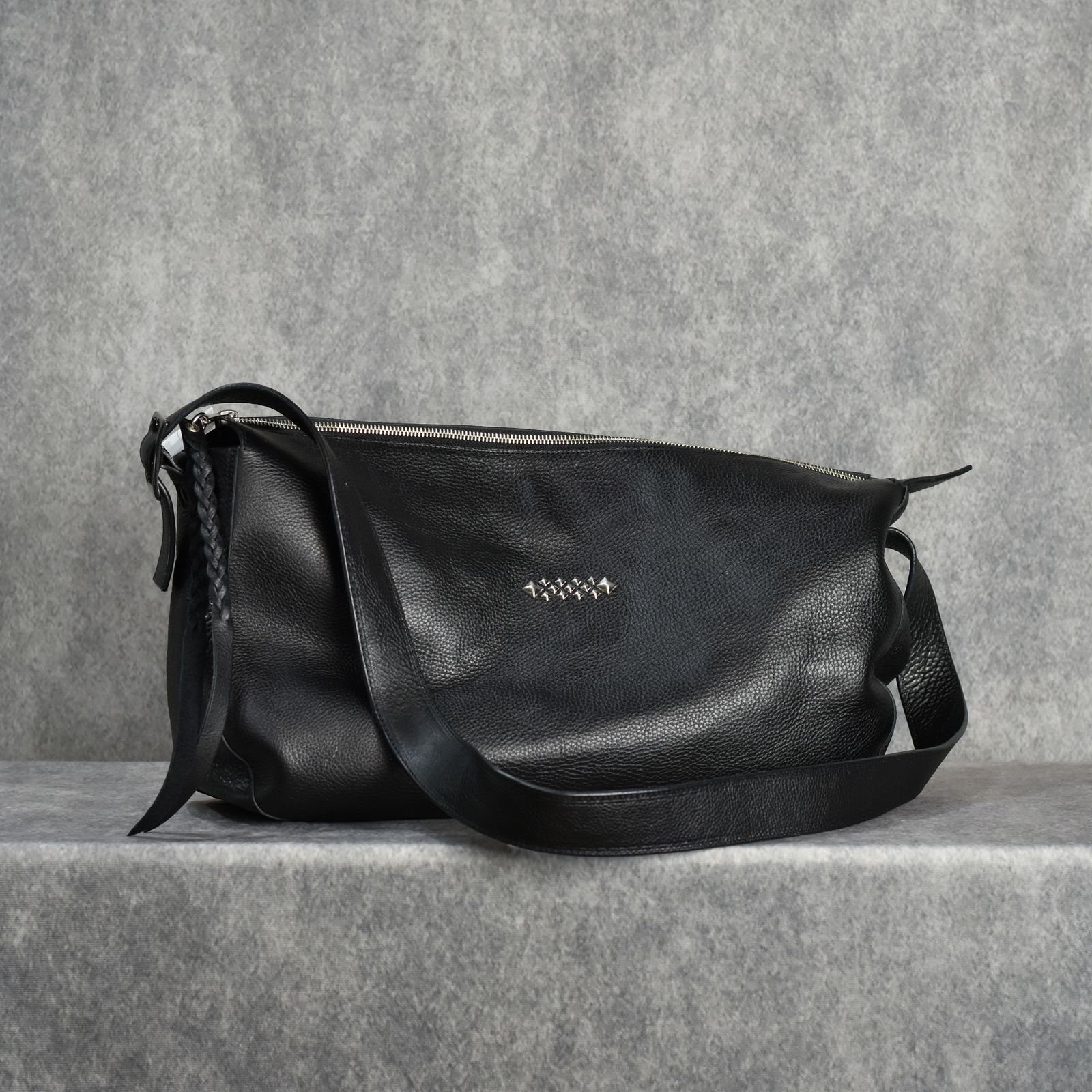 CALEE - STUDS LEATHER SHOULDER BAG ＜LARGE＞ (BLACK) / スタッズ