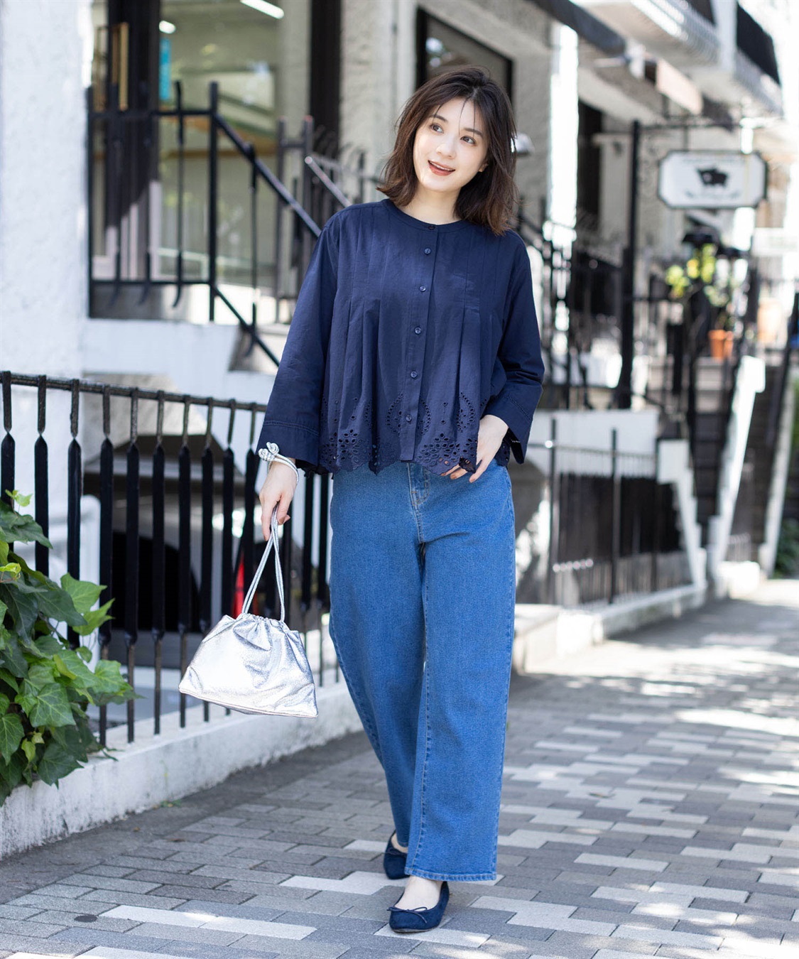 スカラップレースブラウス Petit Honfleur｜クロスプラス公式通販サイト