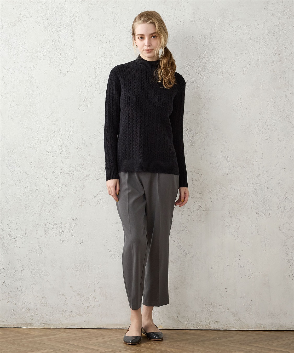 ケーブルニット ハイネックプルオーバー LE SOUK HOLIDAY｜クロス