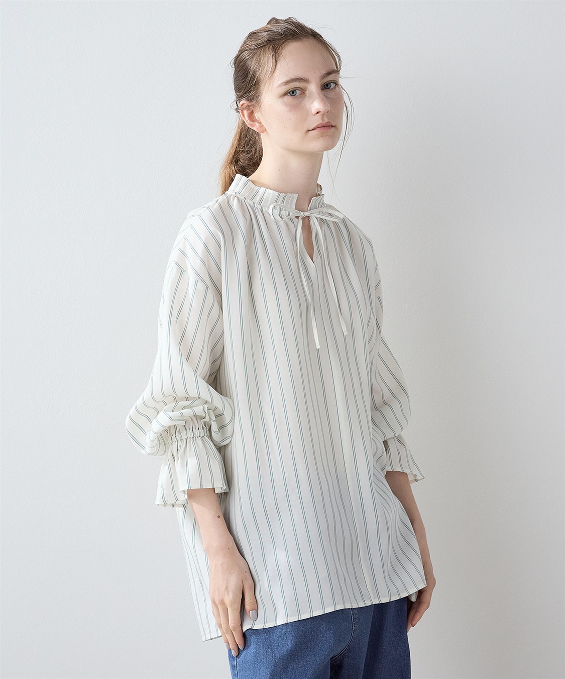 フリルカラー ブラウス LE SOUK HOLIDAY｜クロスプラス公式通販サイト