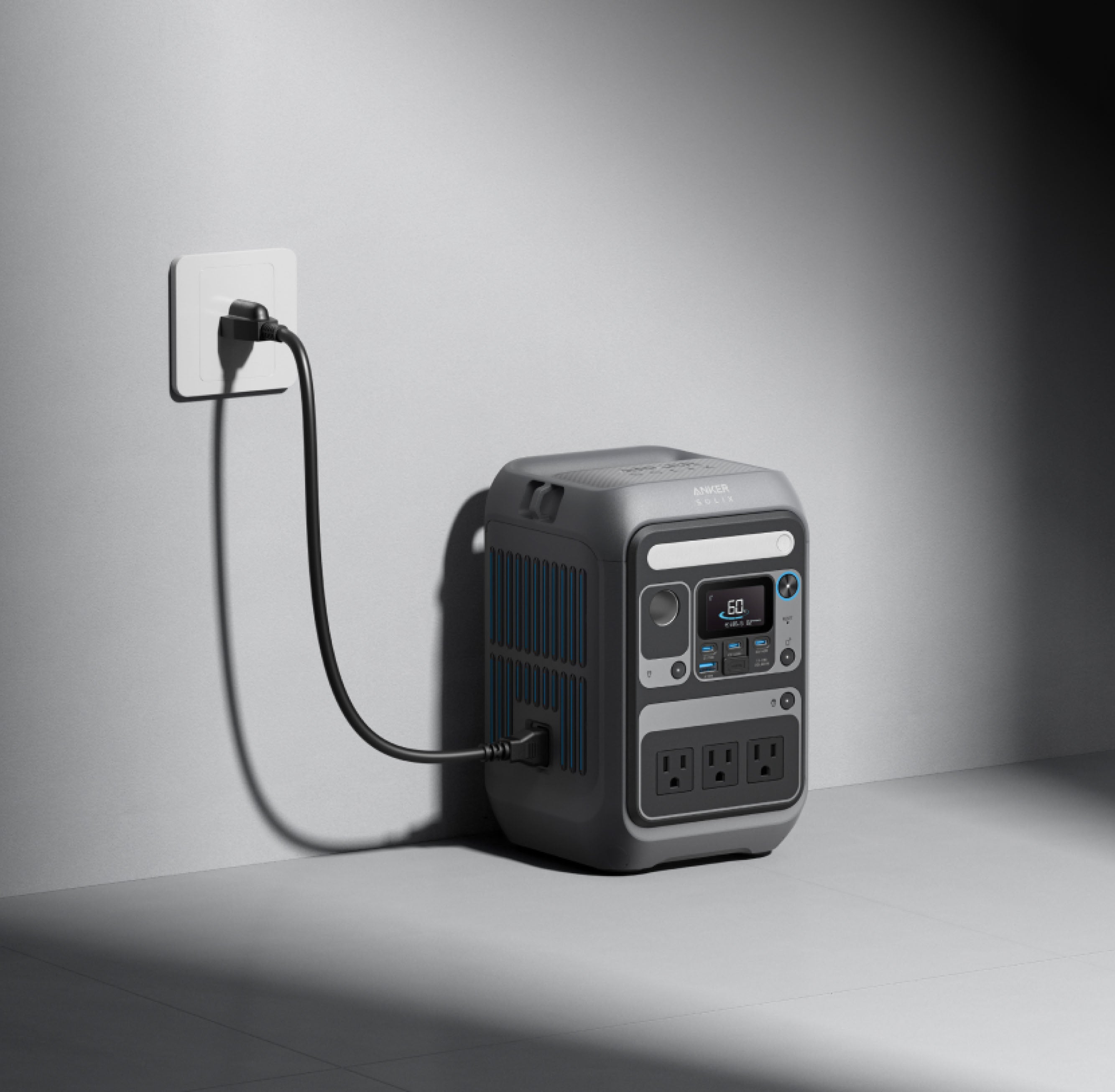 Anker Solix C300 Portable Power Station | 家族を守る、防災への第一