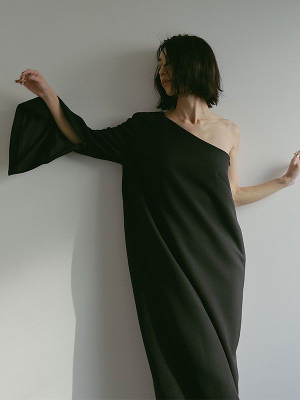 ETRE TOKYO - 2wayスリーブワンショルダーワンピース - BLACK | ADDICT