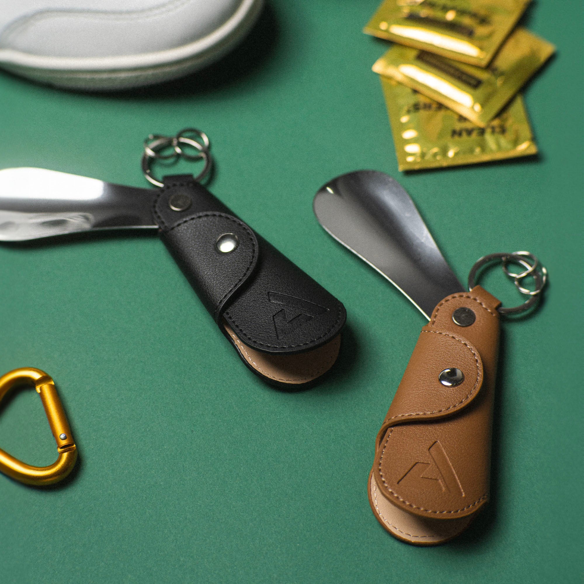 Travel Shoehorn w/ Sheath – APTHCRY