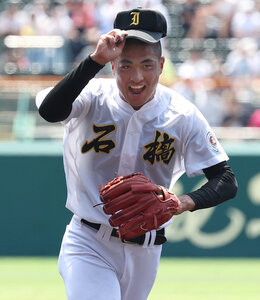 決め球抜群、無四死球完投 智弁学園・田近、クールに「自信あった