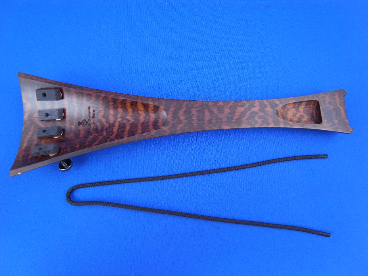 ボガーロ＆クレメンテ製アジャスター組込チェロテールピース スネーク