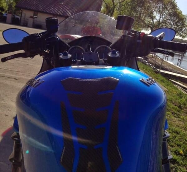 バイクのハンドルをお好みのポジションに！疲労軽減やサーキットにも