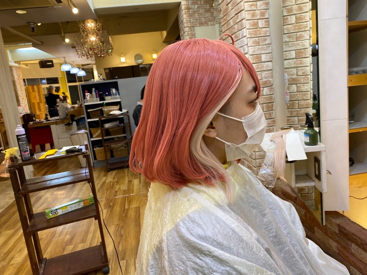 初のVチューバーのウィッグ｜限界知らずの美容師＆失敗直しの美容師