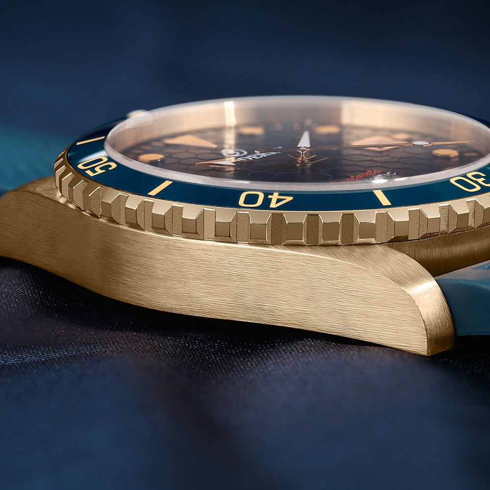 SEATURTLE.OCEAN(BRONZE) - Automatic Bronze Diver Watch | Sea Blue/FKM