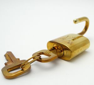 LOUIS VUITTON ルイヴィトン パドロック カデナ 南京錠×鍵2本 ゴールド