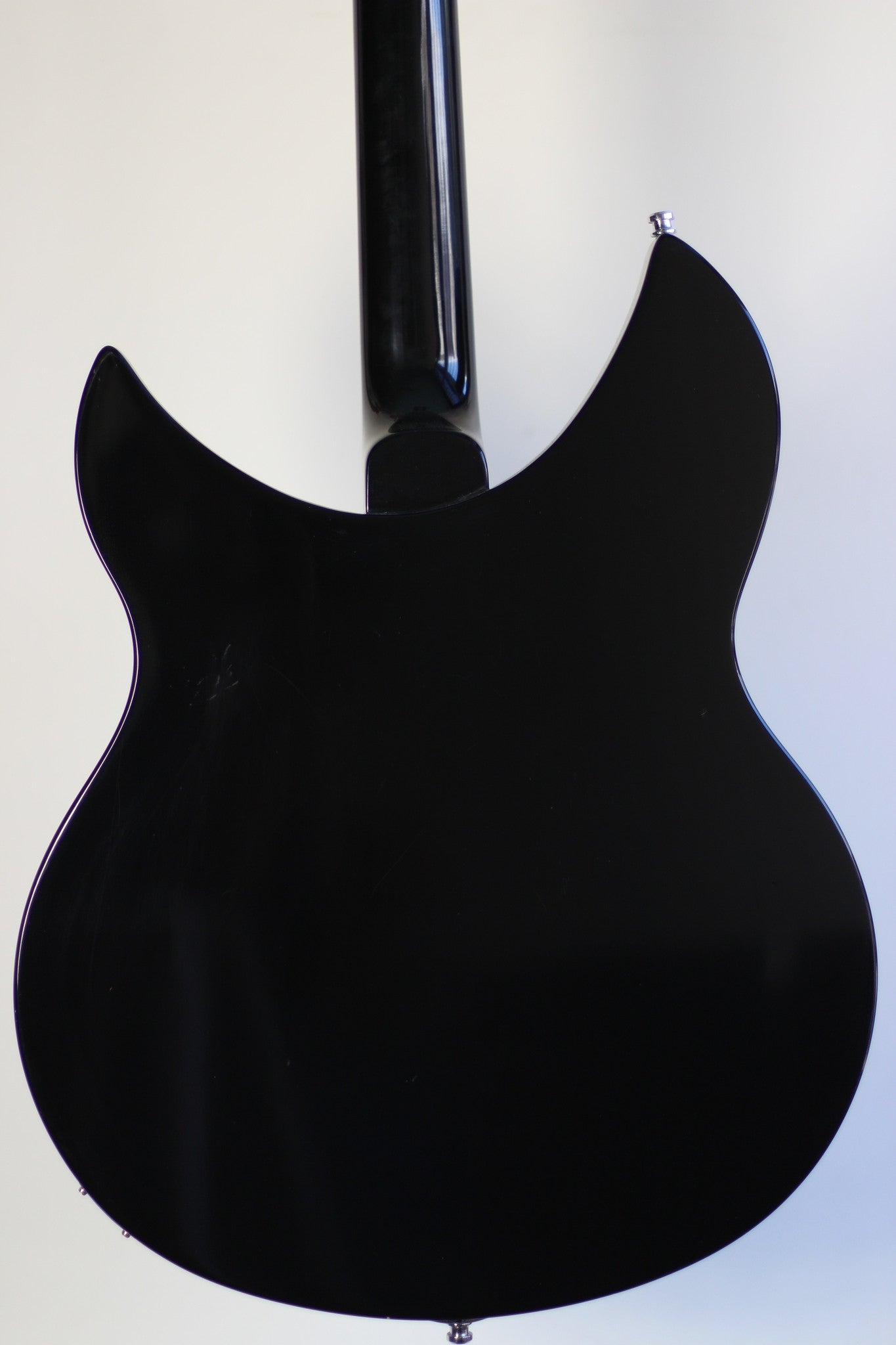 Rickenbacker 330 - Black Book Guitars