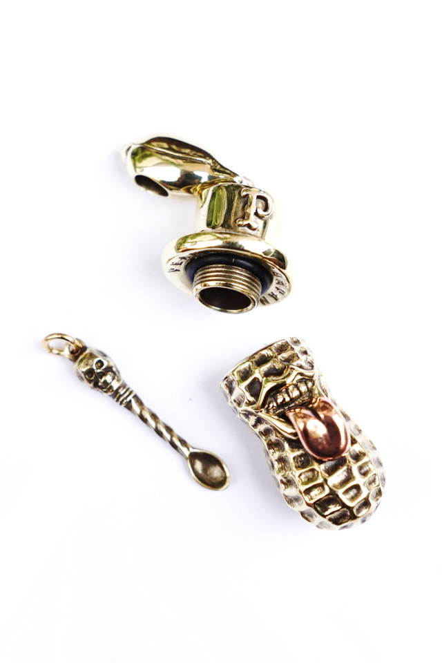 PEANUTS & Co. YACHIMATA BERO BRASS B.S.W. market place