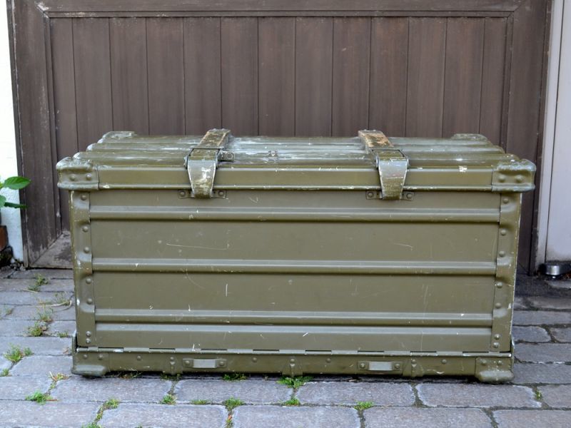 ドイツZARGES社イギリス軍折り畳みアルミコンテナ - ガジェットモード