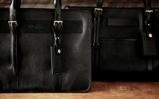 鞄コレクション | 最高級のメンズ革製品・革財布 GANZO公式WEBサイト